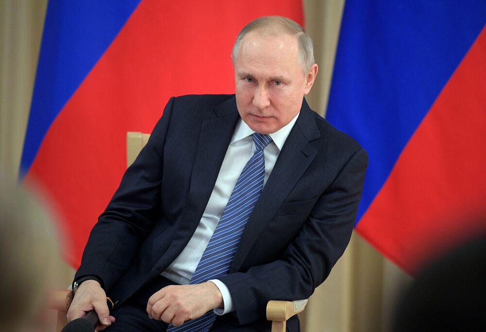 Putin Makes Painful Climbdown As He Sues For Peace In Oil War Bloomberg