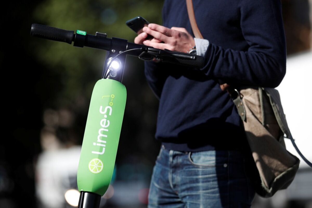 Lim Ride Cost Lime Makes a New Bid to Boost E-Scooter Safety - Bloomberg