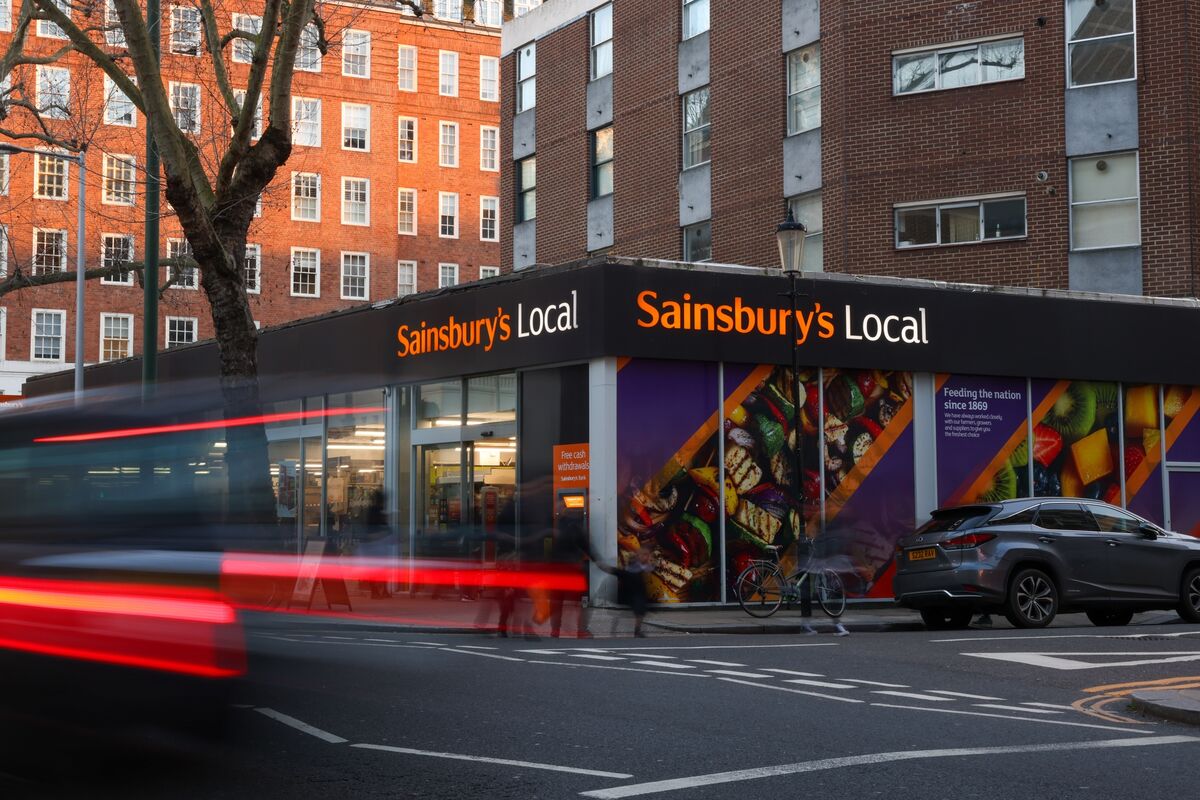 Sainsbury’s Expects Retail Profit to Exceed £1 Billion This Year