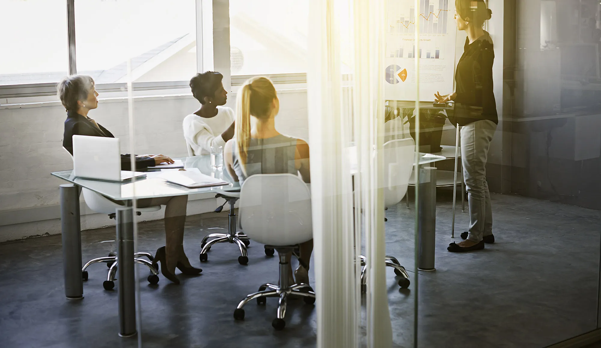 RF Office workers female CEO