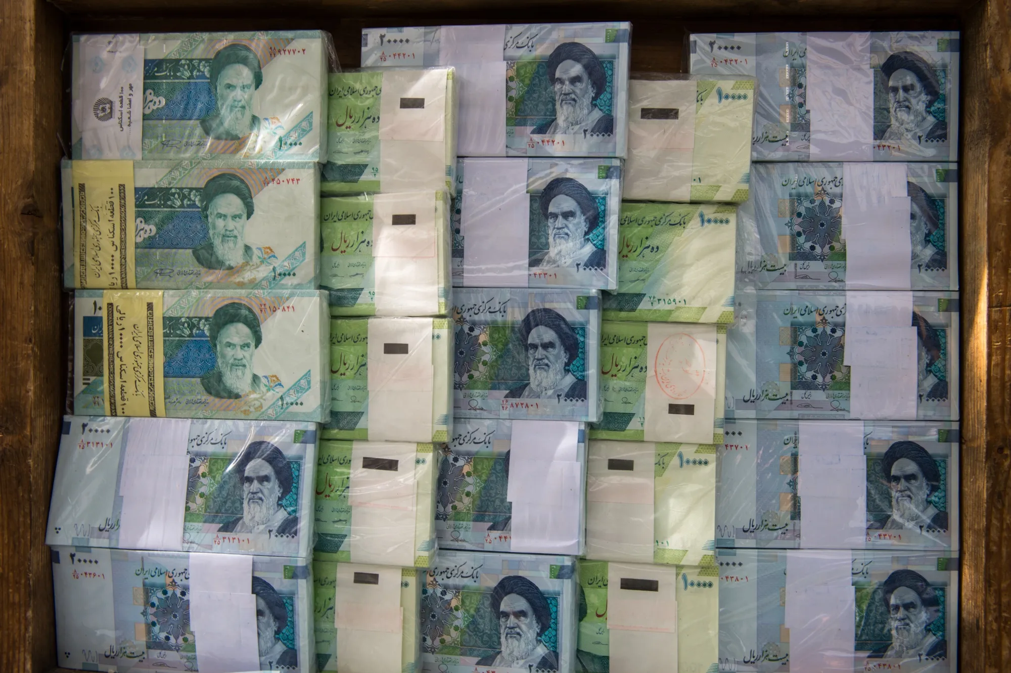 Rial politik may bring Iran to the&nbsp;negotiation table.