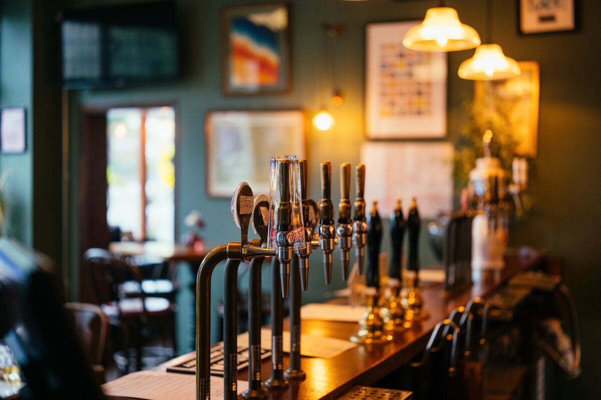 assets.bwbx.io image