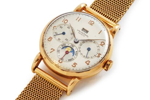 This gold triple calendar is about as classic as a Universal Genève can get.