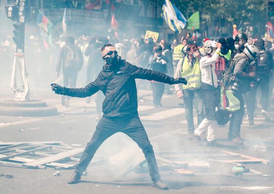 Violence Mars Start of May Day Demonstration in Paris