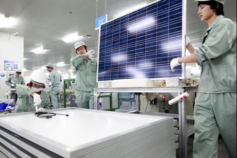 Solar-Power Industry Poised for Decision Foes Say Will Cost