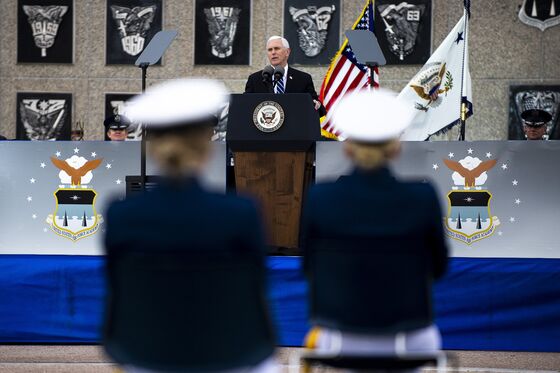 Pence Tells Air Force Graduates That ‘Americans Come Together’