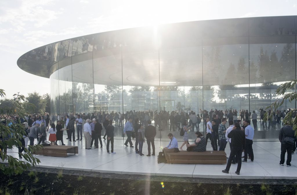 Apple's new HQ sure looks like peak ... something.
