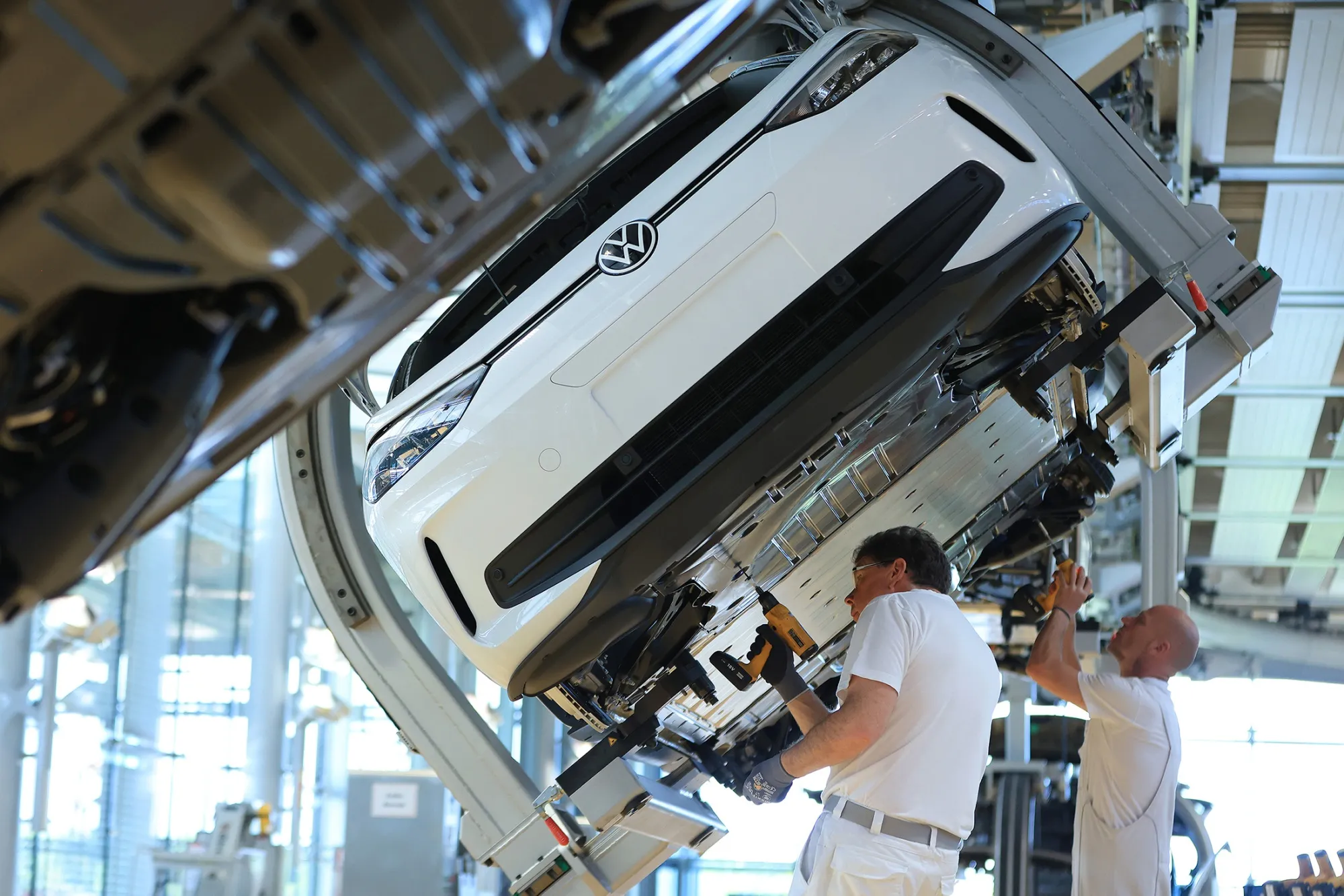 Employees on the VW ID.3 production line at Volkswagen’s&nbsp;factory in Dresden, Germany.