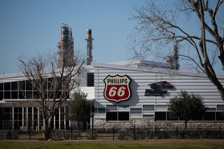 US Refiners Are Early Winners In Trump’s Venezuela Plan