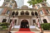 Harrods to Open First Private China Club Catering to Ultra-Rich