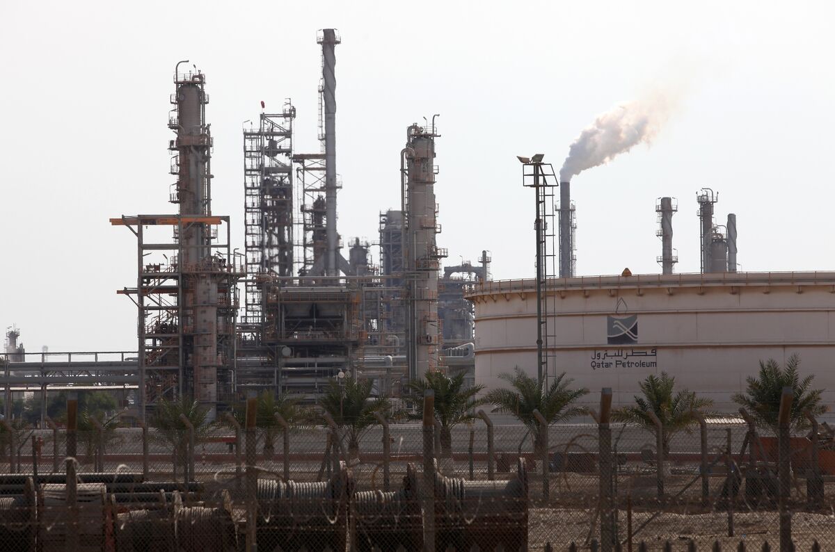 Qatar Petroleum Said to Plan 10 Billion Bond for Gas Expansion Bloomberg