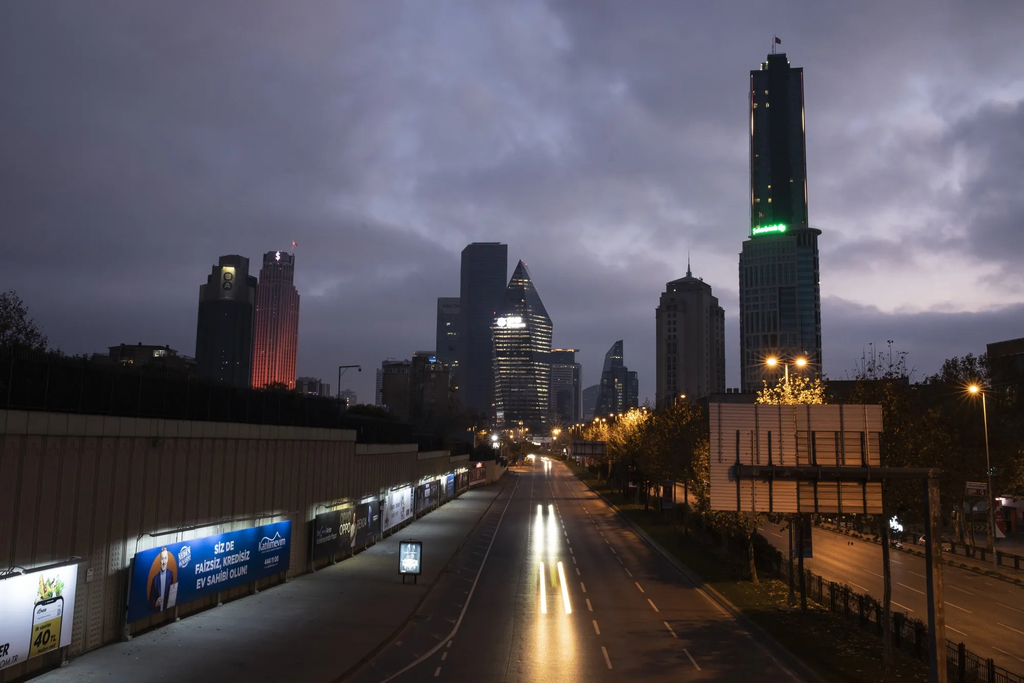 Turkey Restricts Human Movement in Nationwide Virus Curfew 