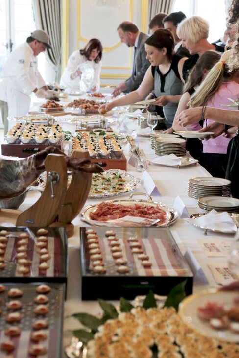 Barzun hosted “A Taste of the South” at his residence, where guest chefs from the U.S. presented Southern dishes with authentic ingredients.