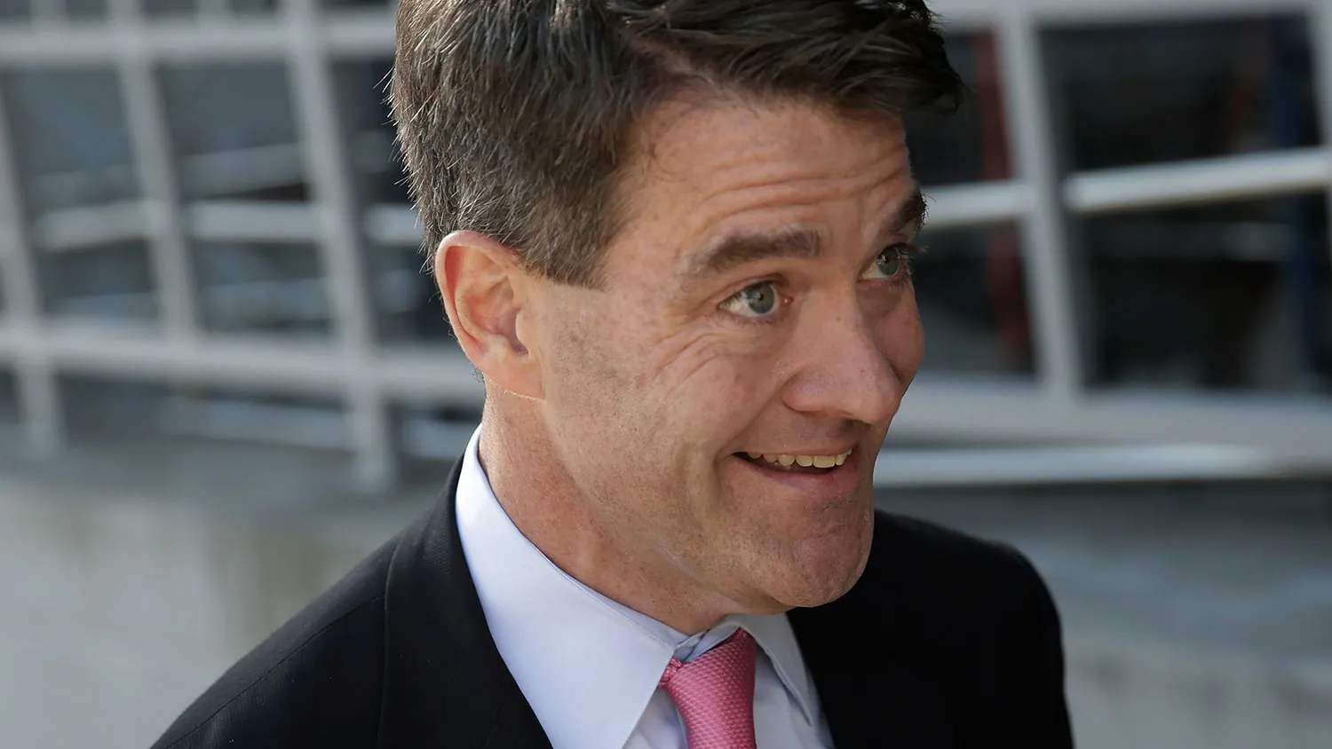 Bill Baroni, former deputy executive director of the Port Authority of New York and New Jersey, arrives at the Martin Luther King, Jr. Federal Courthouse in Newark, New Jersey, on Sept. 23, 2016.
