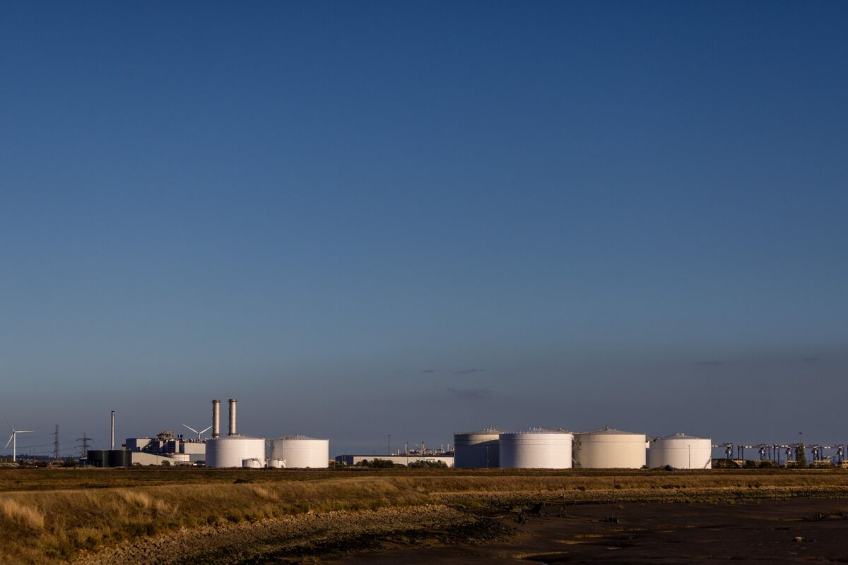 Europe’s Tough Choices to Avert a Gas Supply Crunch This Winter
