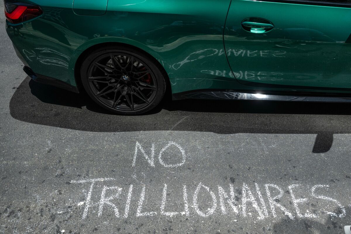 The World’s First Trillionaire and the Company He Won’t Let Go