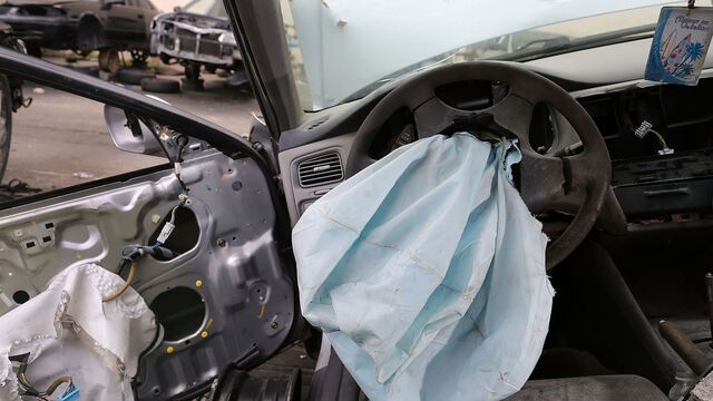Takata Recalls 2.7M Airbags After Finding Drying Agent Doesn't Prevent Ruptures