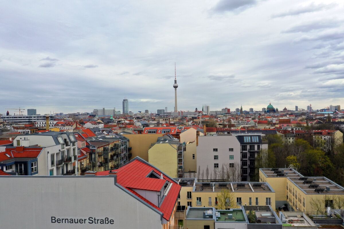 Emirates Working to Gain Link to Berlin This Year, Minister Says