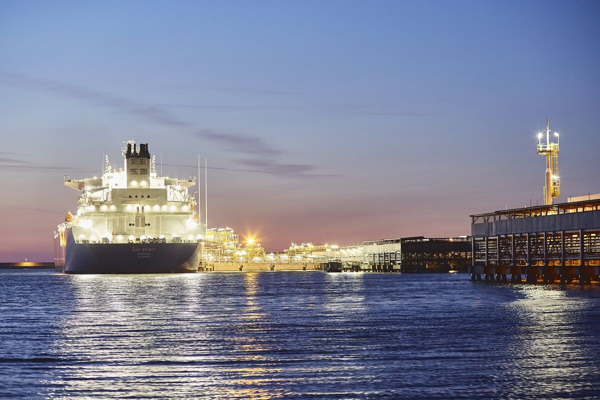 Quebec LNG Backers Seek EU Boost to Revive Rejected Project Bloomberg