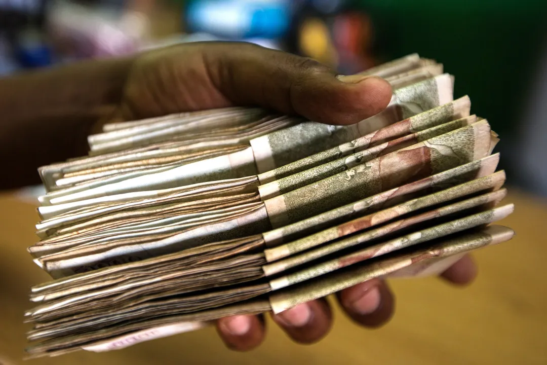 Kenyan Schilling Bank Notes