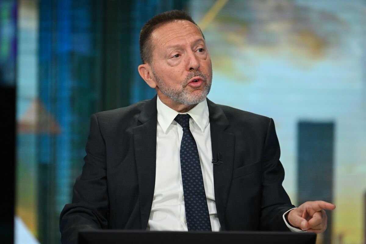 Stournaras Says ECB Must Avoid Overly Restrictive Policy