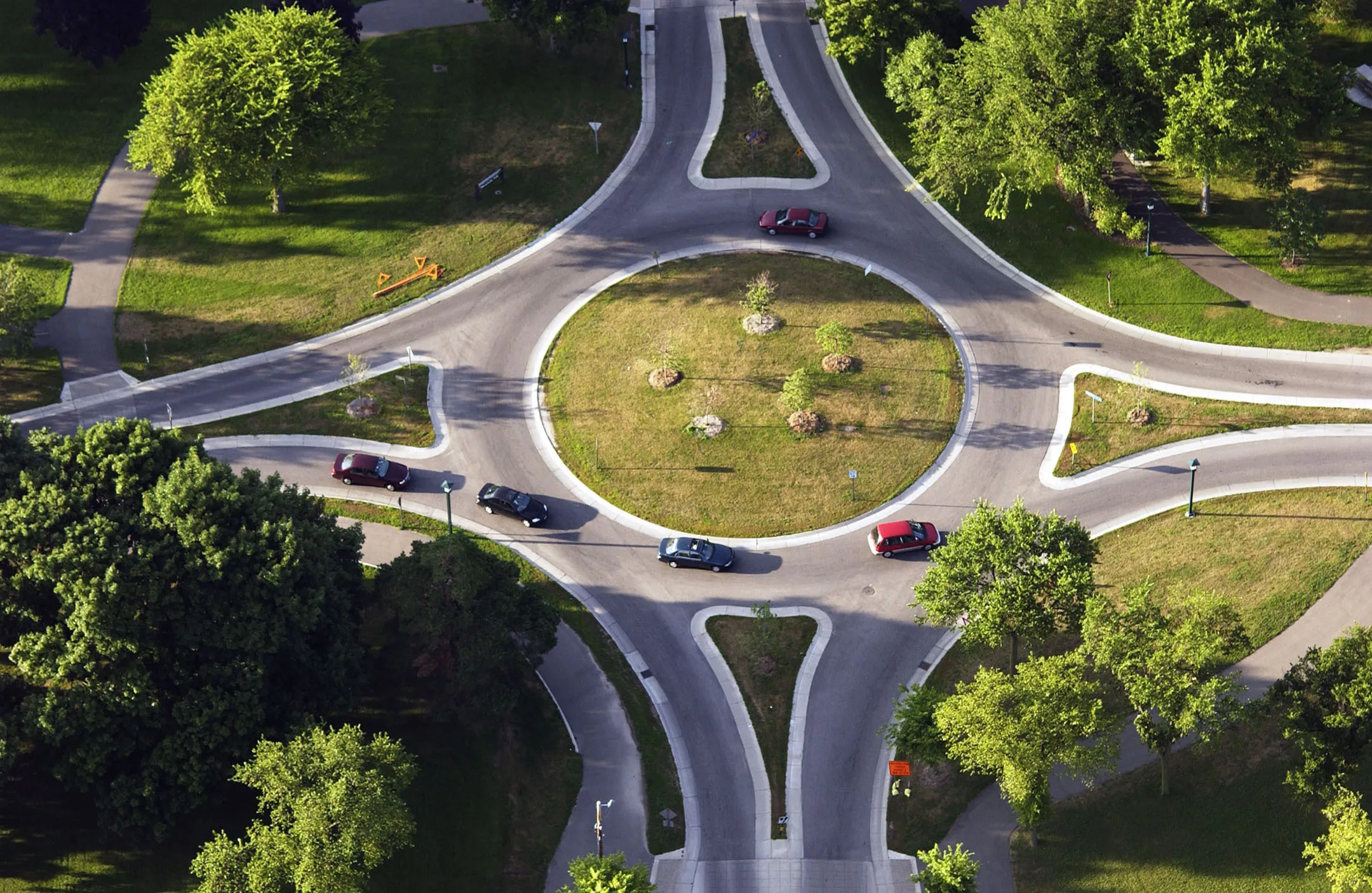 
A roundabout in Minneapolis’ Minnehaha Falls Park.
