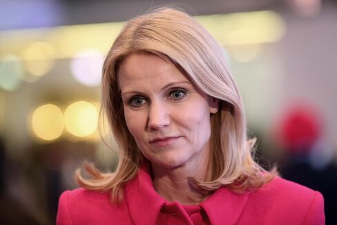 Danish Premier Blindsided as Six Ministers Quit in Goldman Spat