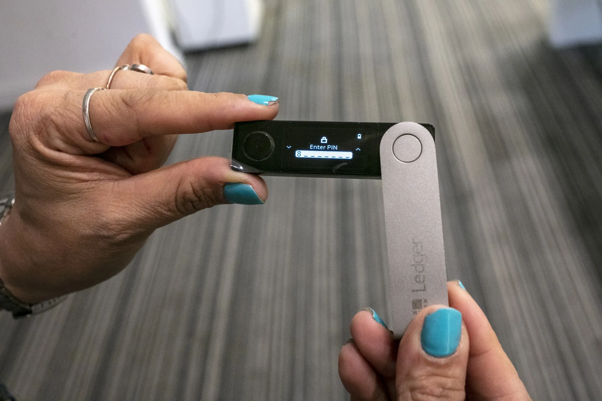 Crypto Faithful Are Touting Benefits of Cold Wallets (Podcast) - Bloomberg