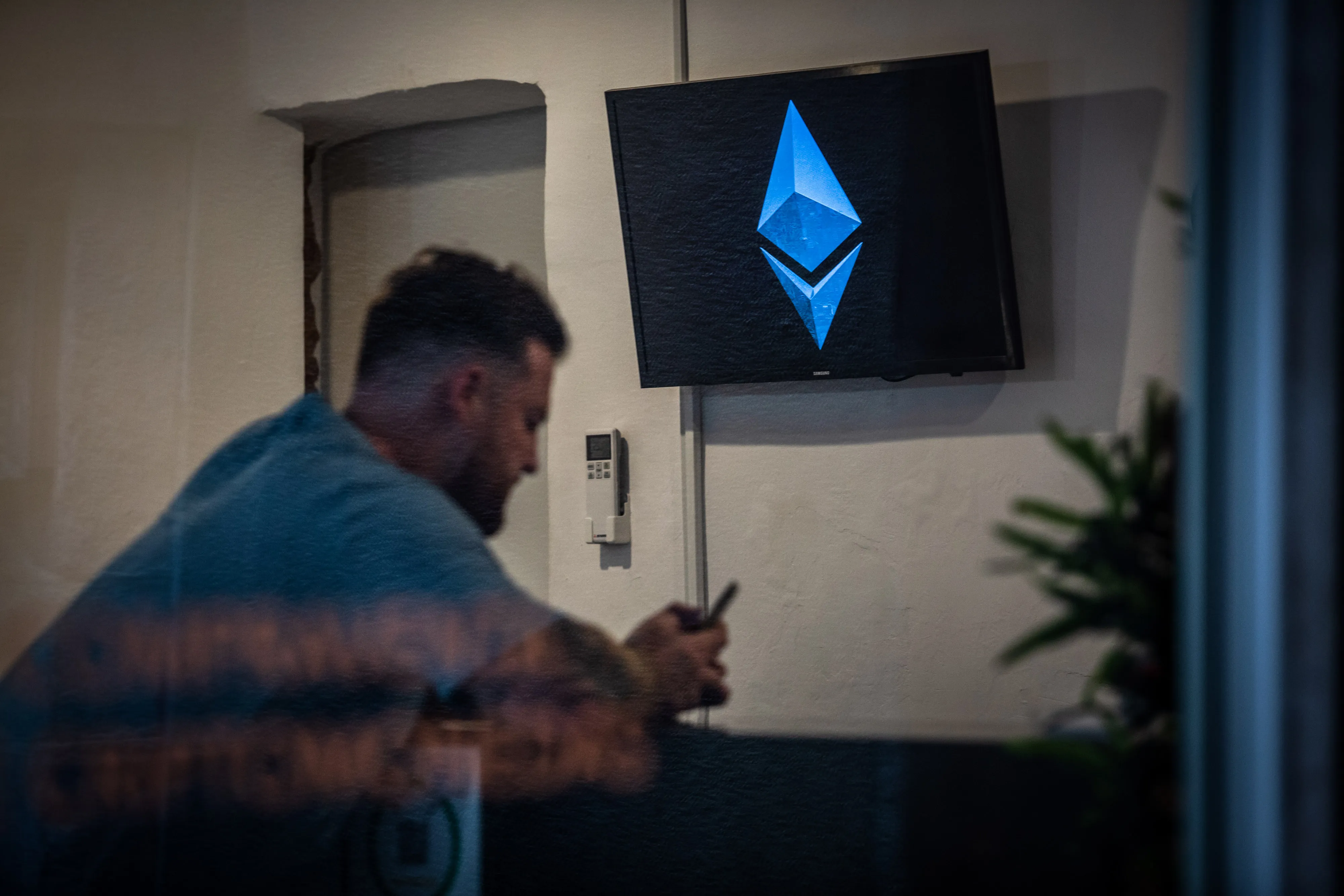 Digital wallets belonging to World Liberty on Monday added about 21,177 Ether tokens in net inflows worth about $55 million.