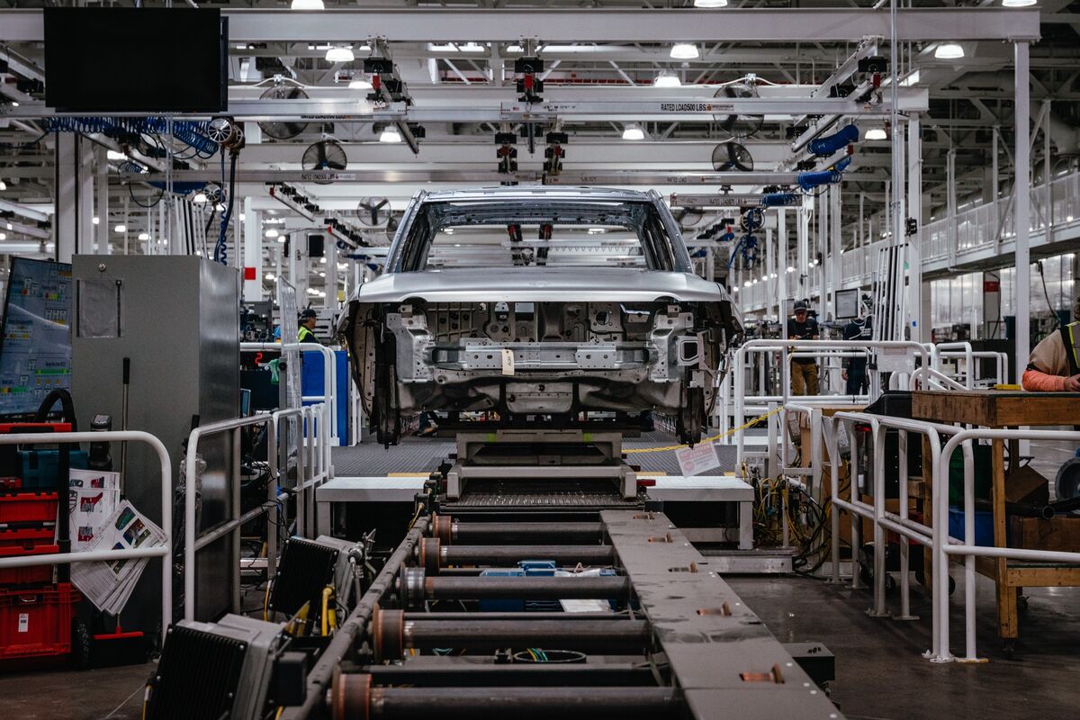 VC Eclipse Hires T. Rowe Veteran Fath After Tesla, Rivian Bets