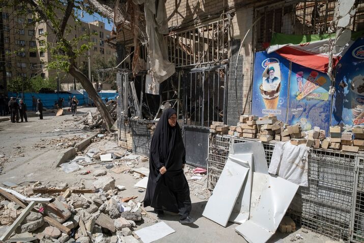 Daily Life In Targeted Boroujerdi Residential Complex