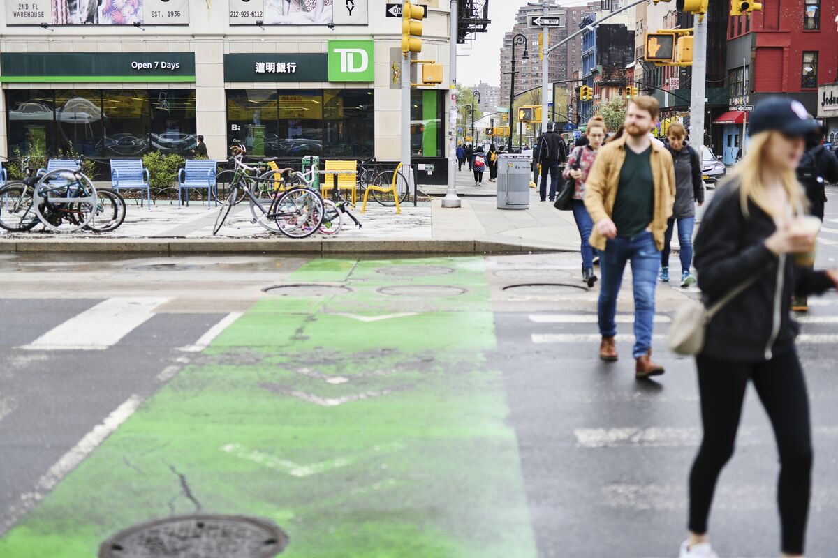 Biggest Banks In Canada Find Their Growth Everywhere But Canada Bloomberg