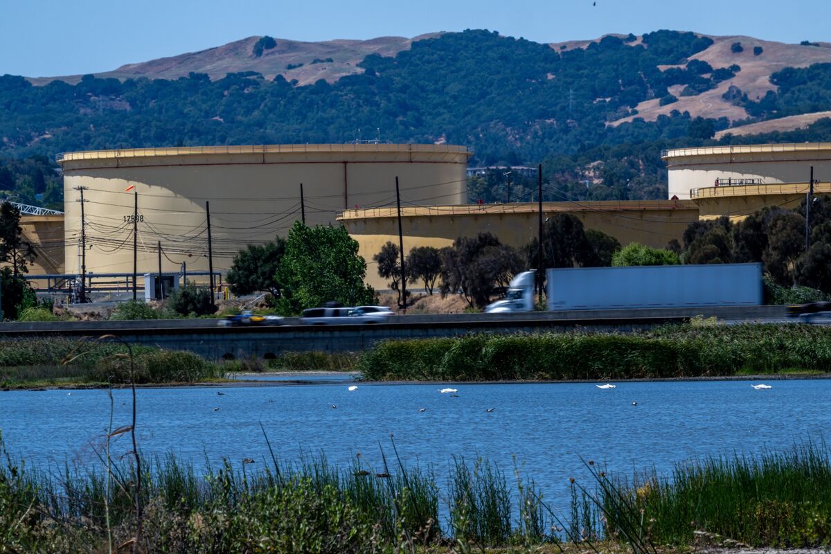 Giá dầu đang hướng tới tuần giảm thứ hai liên tiếp