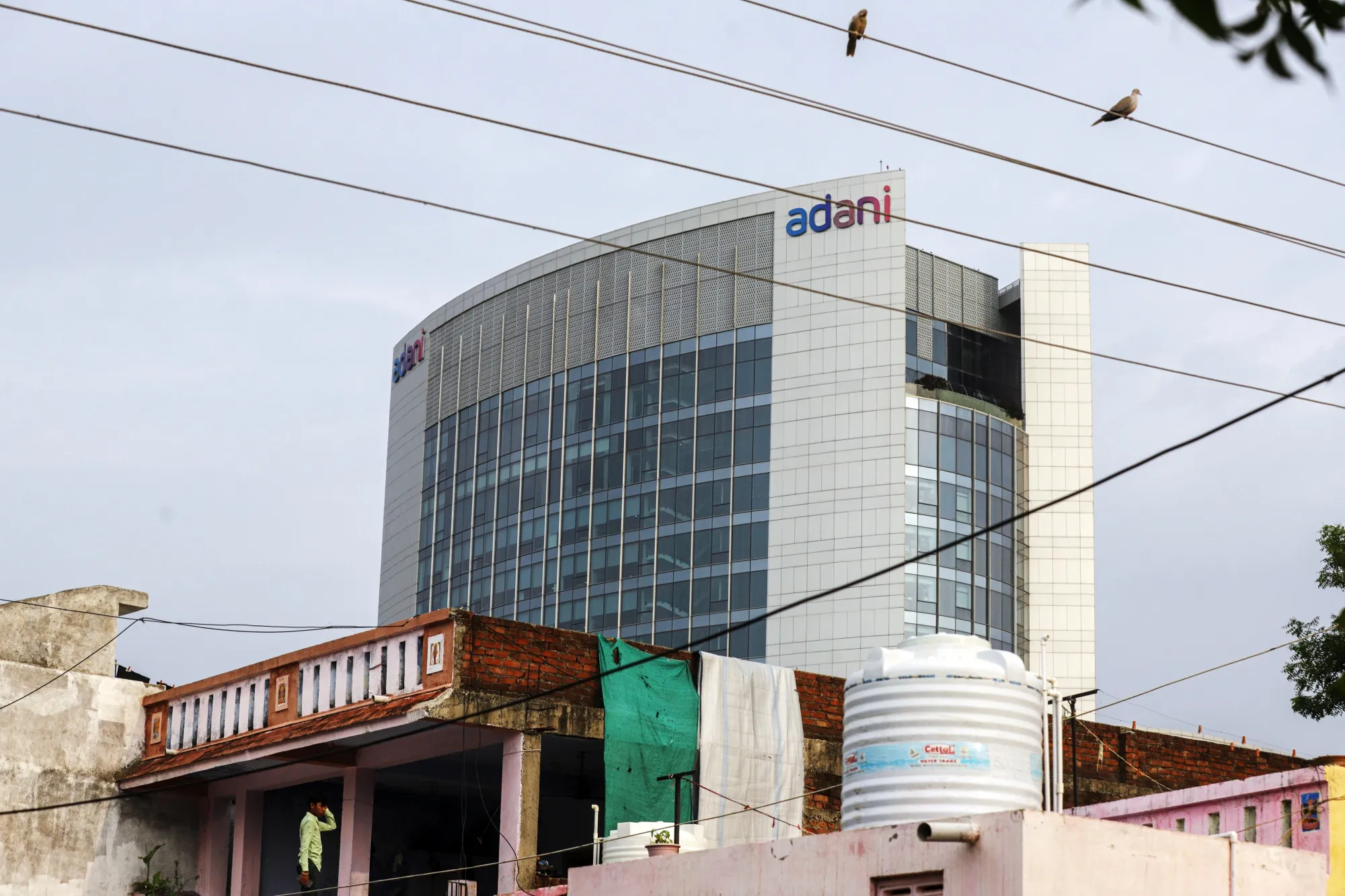 India SEBI Submits Adani Probe Status Report in Supreme Court - Bloomberg