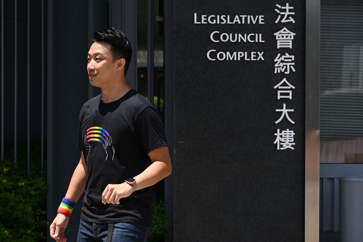 Hong Kong Fails First Bid to Recognize Same-Sex Partnerships