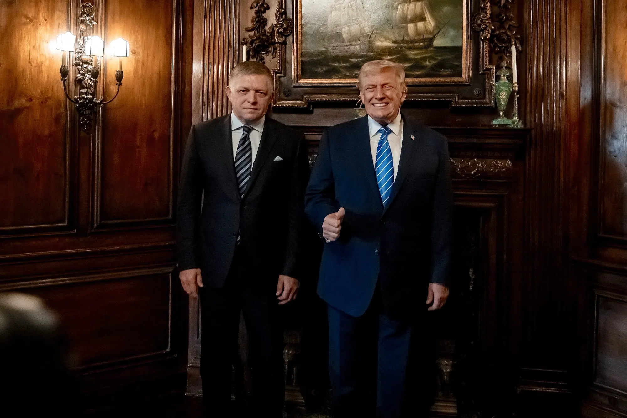 Robert Fico with Donald Trump at&nbsp;Mar-a-Lago, Florida.&nbsp;
