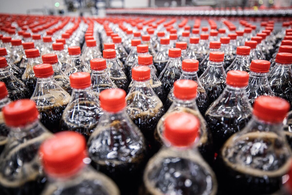 Coca-Cola Said to Mull $1 Billion IPO of Indian Bottling Unit