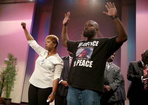 Lesley McSpadden and Michael Brown