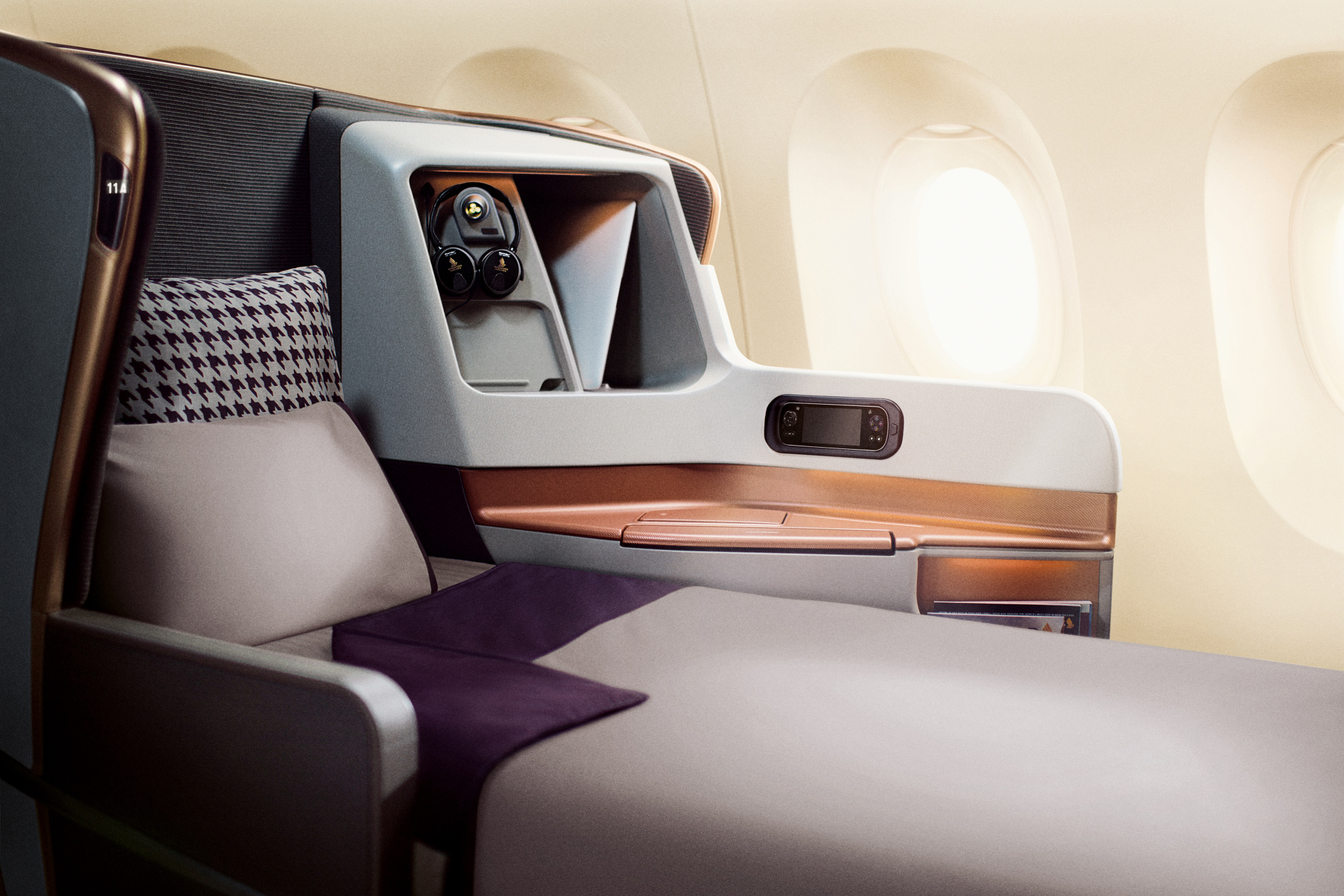 Business Class Bed. Image: Singapore Airlines