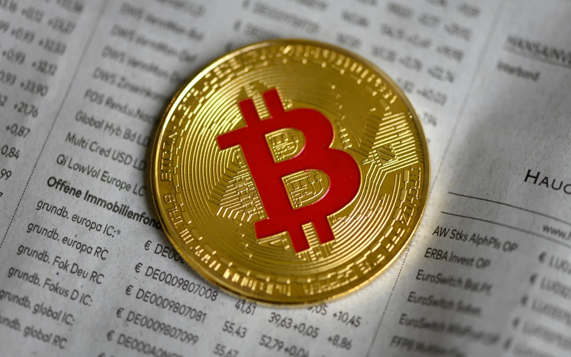 極右グループにビットコインの寄付、首都暴動の数週間前 - Bloomberg