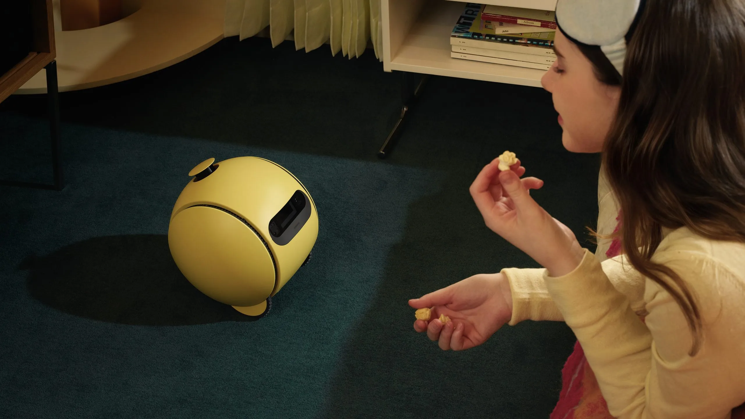 Samsung, Google Partner on Ballie Home AI Robot With Video Projector After  Delay - Bloomberg