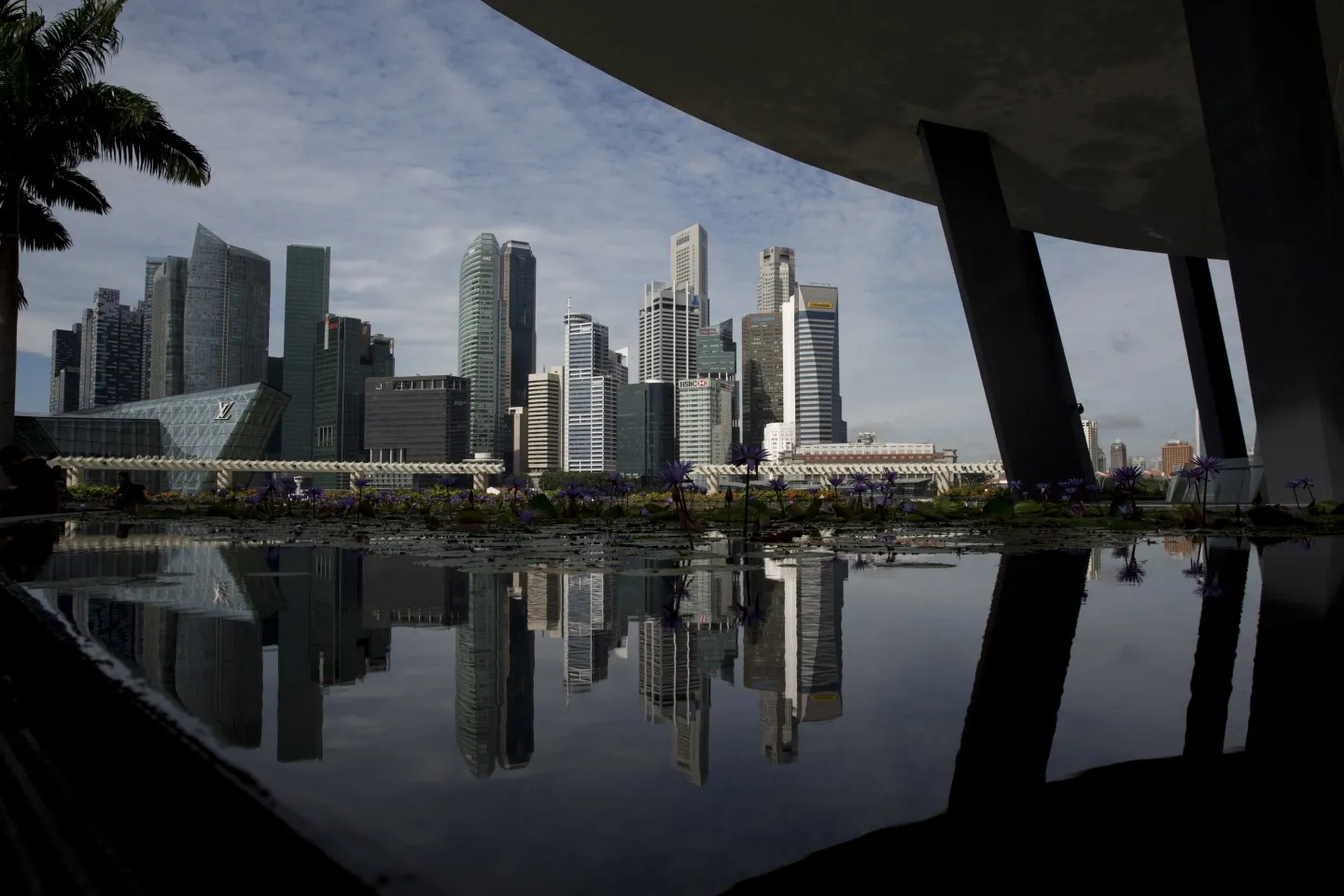 General Views Of Singapore As Monetary Authority Expects Growth To Remain "Moderately Positive"