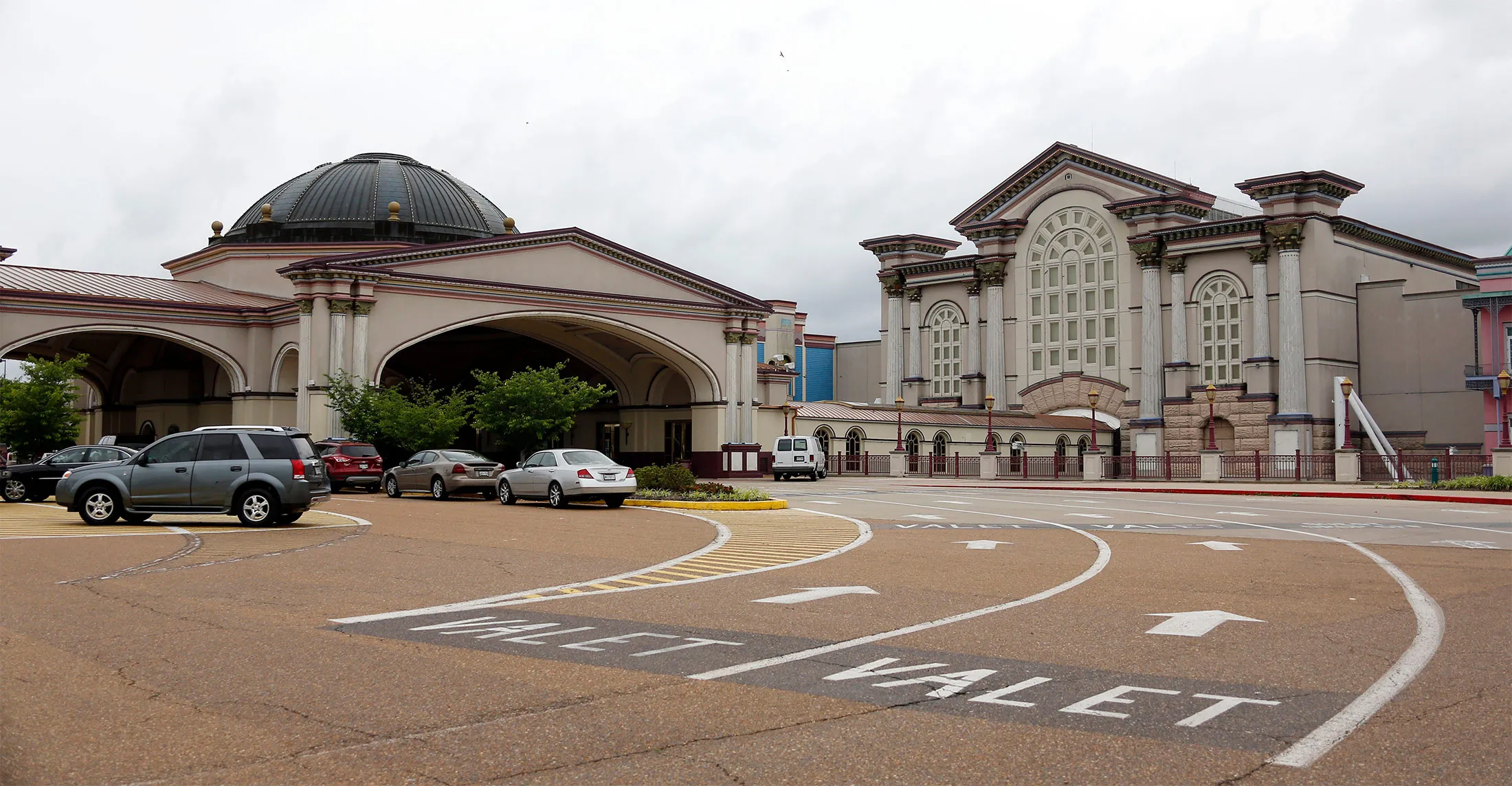 Harrah’s Tunica casino in Robinsonville, Mississippi., prior to being shut down, in 2014.