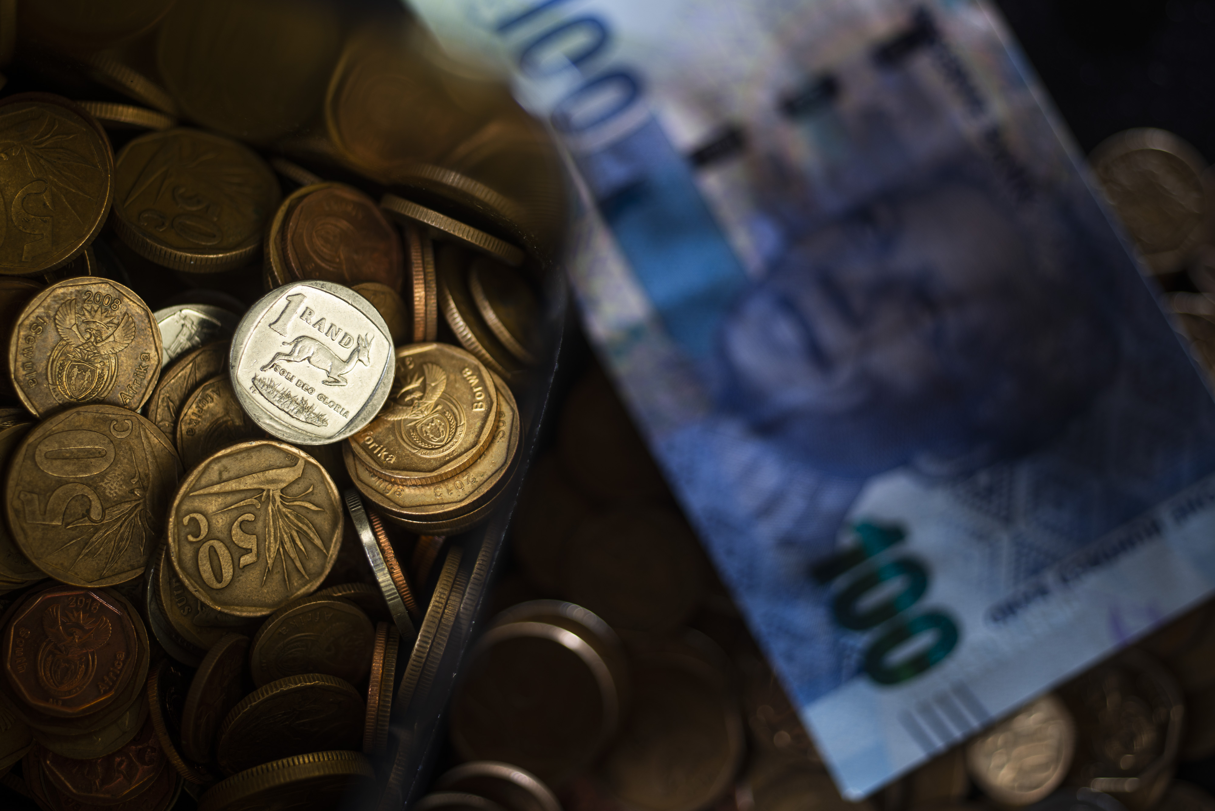 South Africa Rand (ZAR USD) News: Gains On Hope Of New Stimulus - Bloomberg