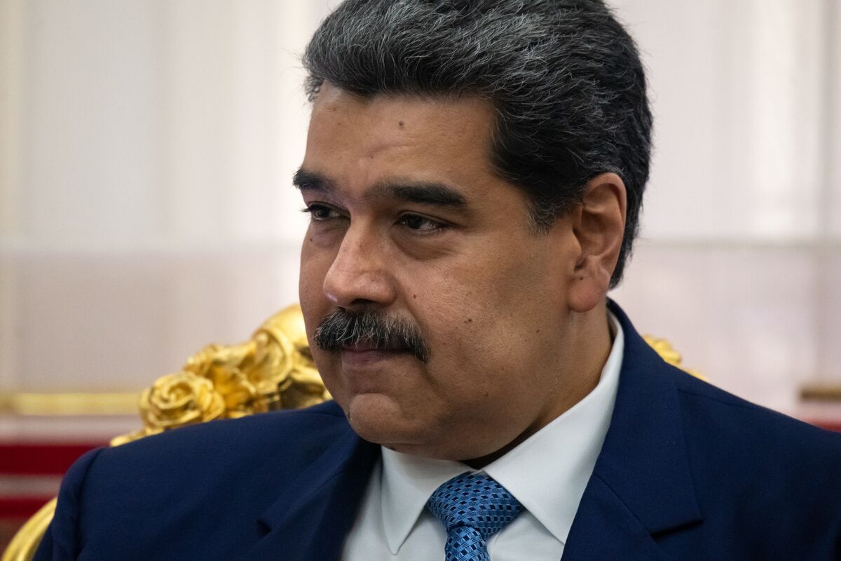 Maduro Embraces Stock Market in Latest Venezuela Nod to Normalcy