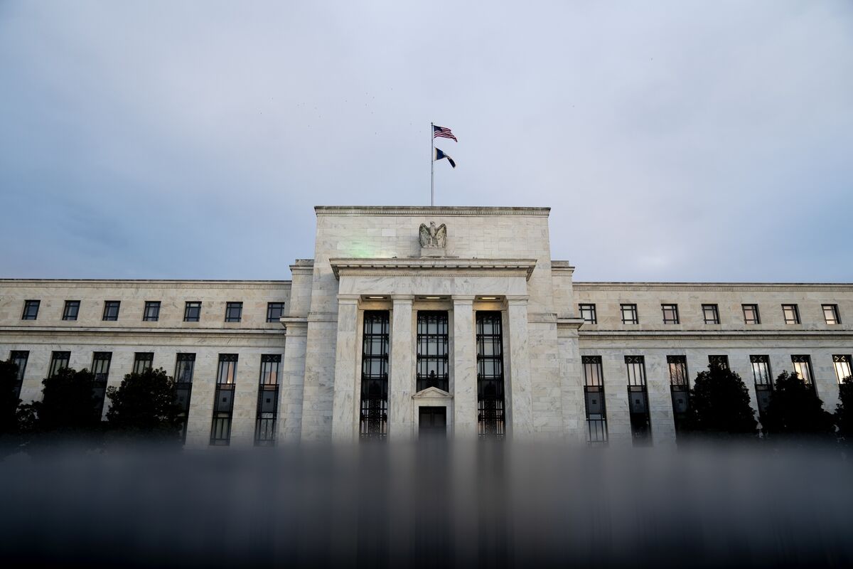 Fed staff suggests more financial risk concerns than Powell