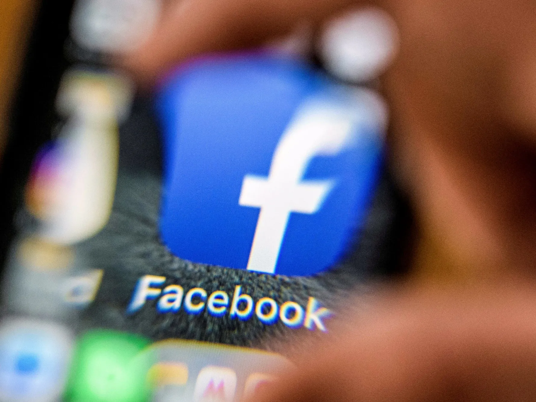 RUSSIA-INTERNET-FACEBOOK