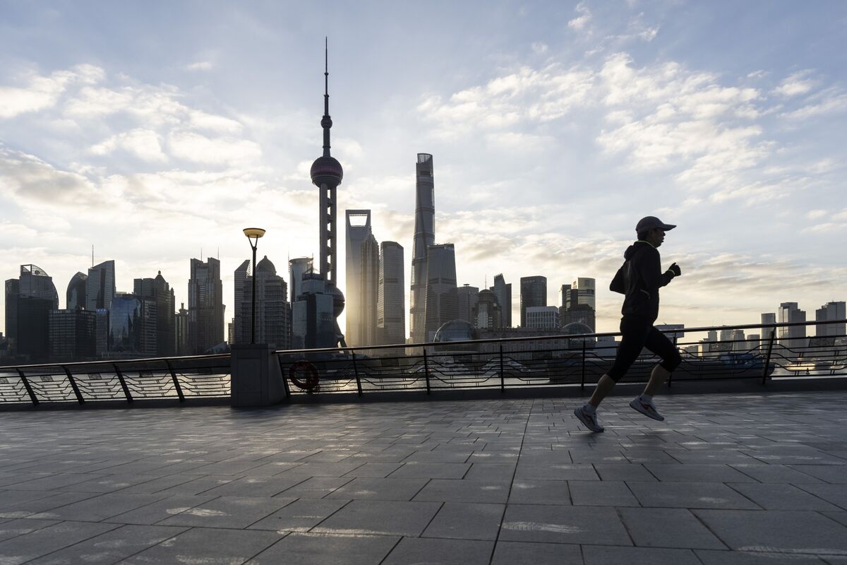 
                            China Fundraising Jumps as Refinancing and Bond Issuance Boom