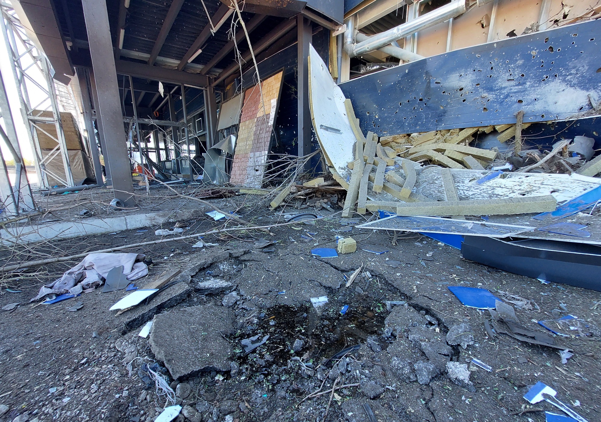 The rubble&nbsp;of a destroyed hypermarket in the southern Ukrainian city of Kherson&nbsp;on May 3.