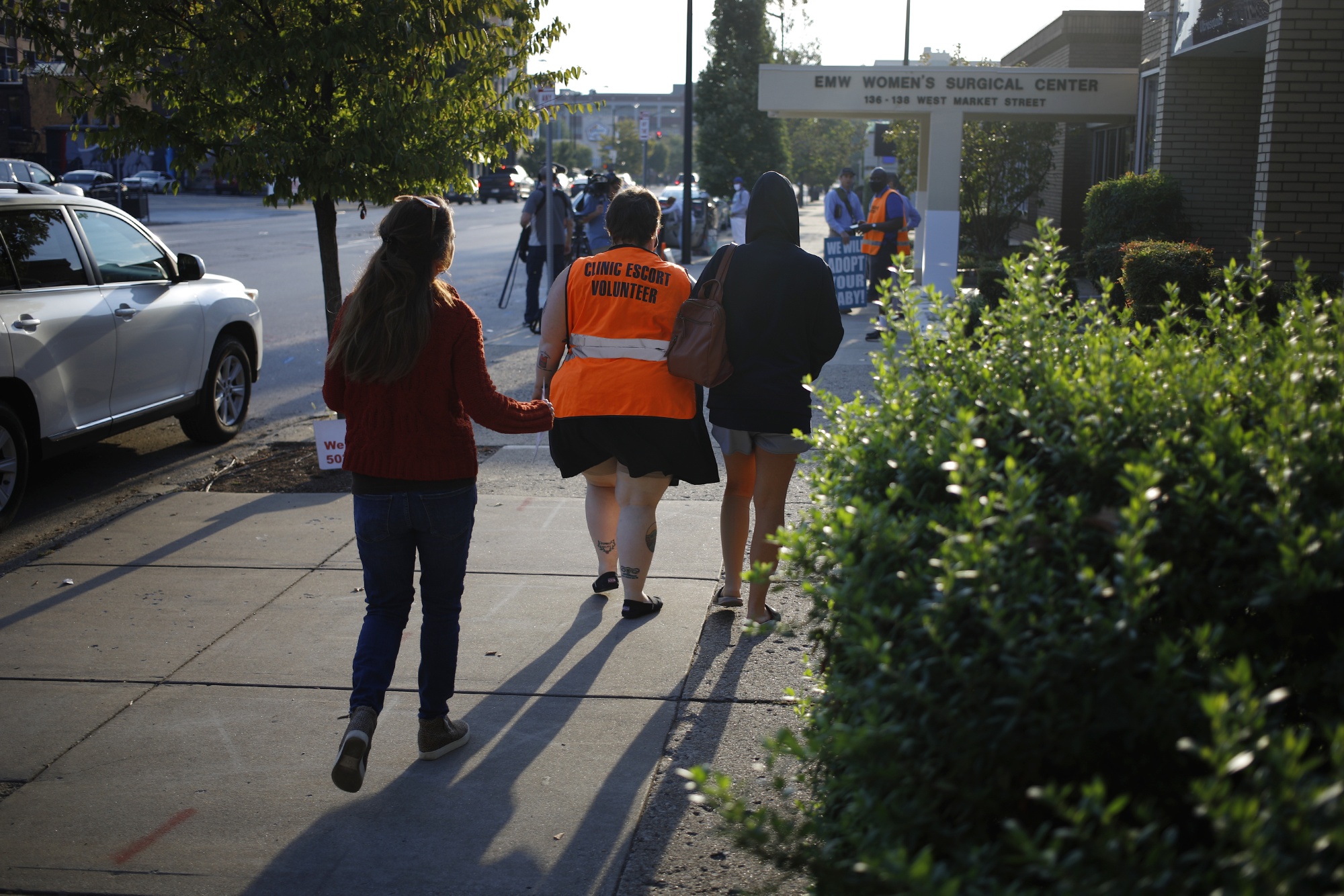 relates to Abortion Fight’s Front Line: Fear, Shouts and the Supreme Court